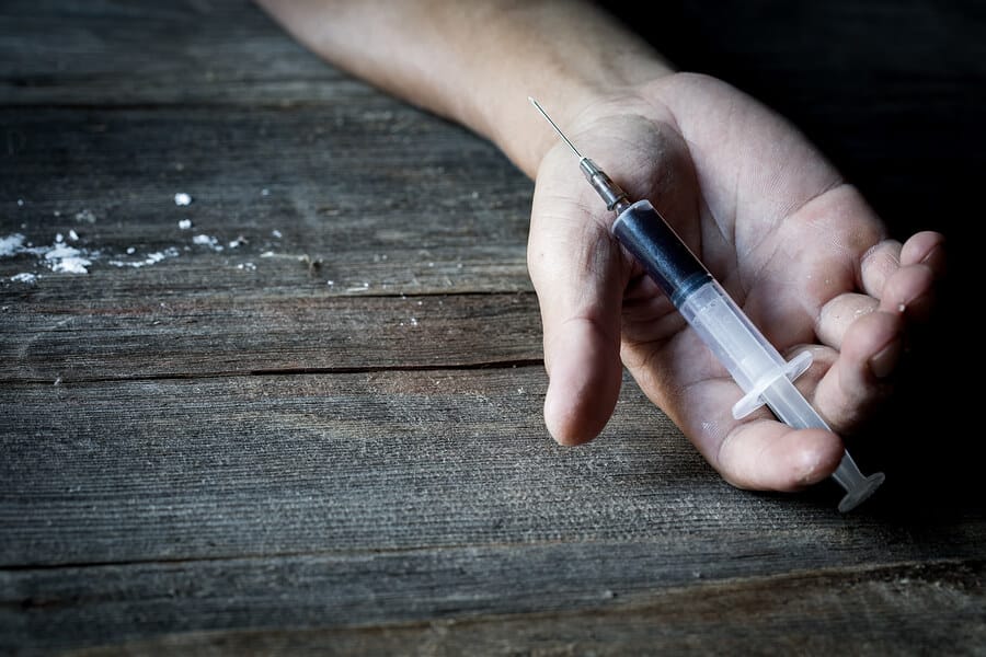 Signs of Heroin Addiction | Harmony Treatment and Wellness